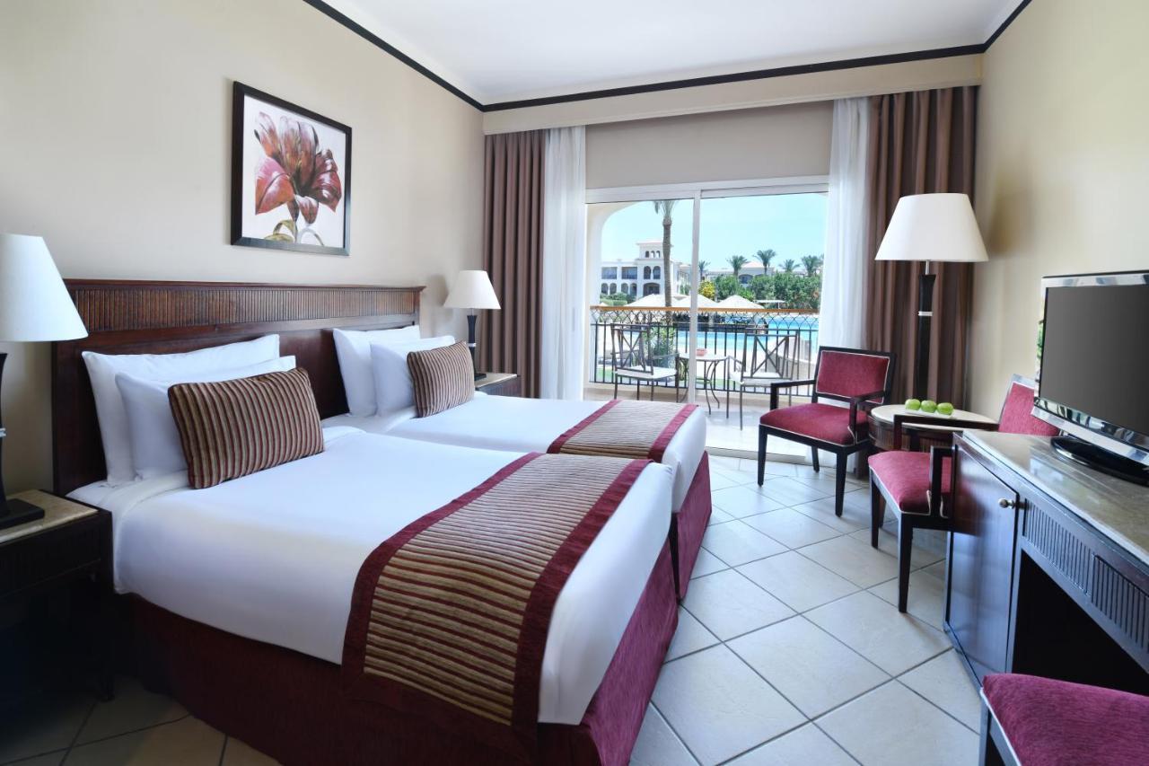 재즈 미라벨 리조트 샤름 엘 셰이크 외부 사진 A room at the Hilton Sharm El Sheikh