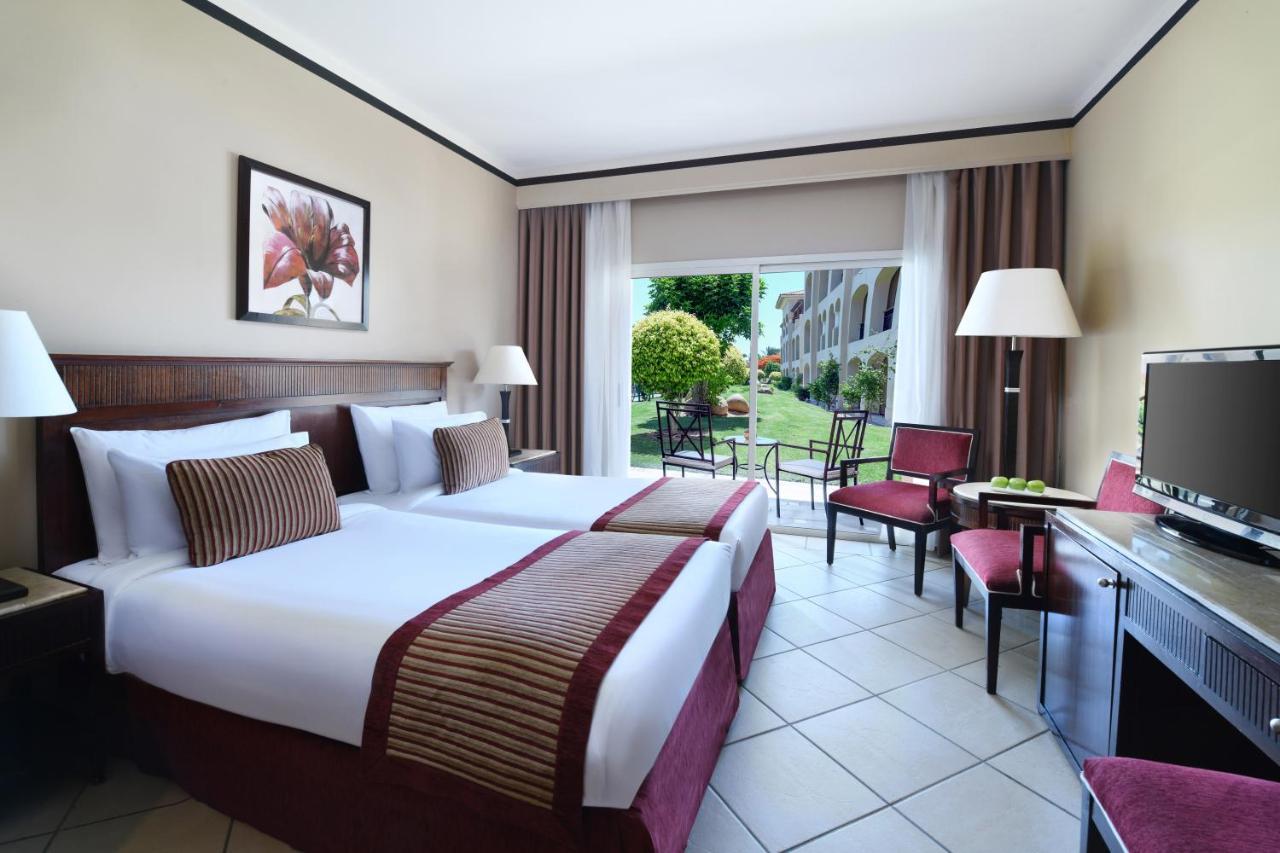 재즈 미라벨 리조트 샤름 엘 셰이크 외부 사진 A room at the Hilton Sharm El Sheikh