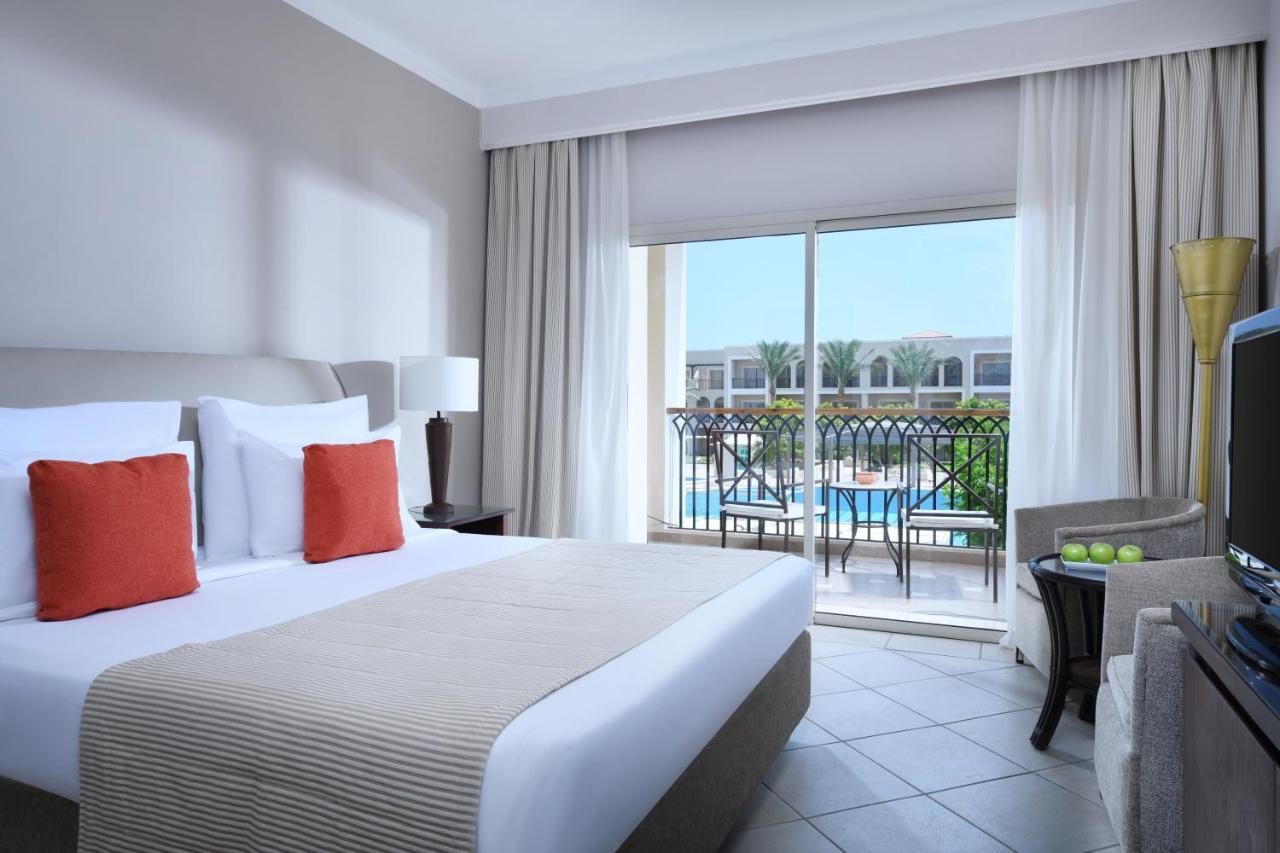 재즈 미라벨 리조트 샤름 엘 셰이크 외부 사진 A room at the Hilton Sharm El Sheikh