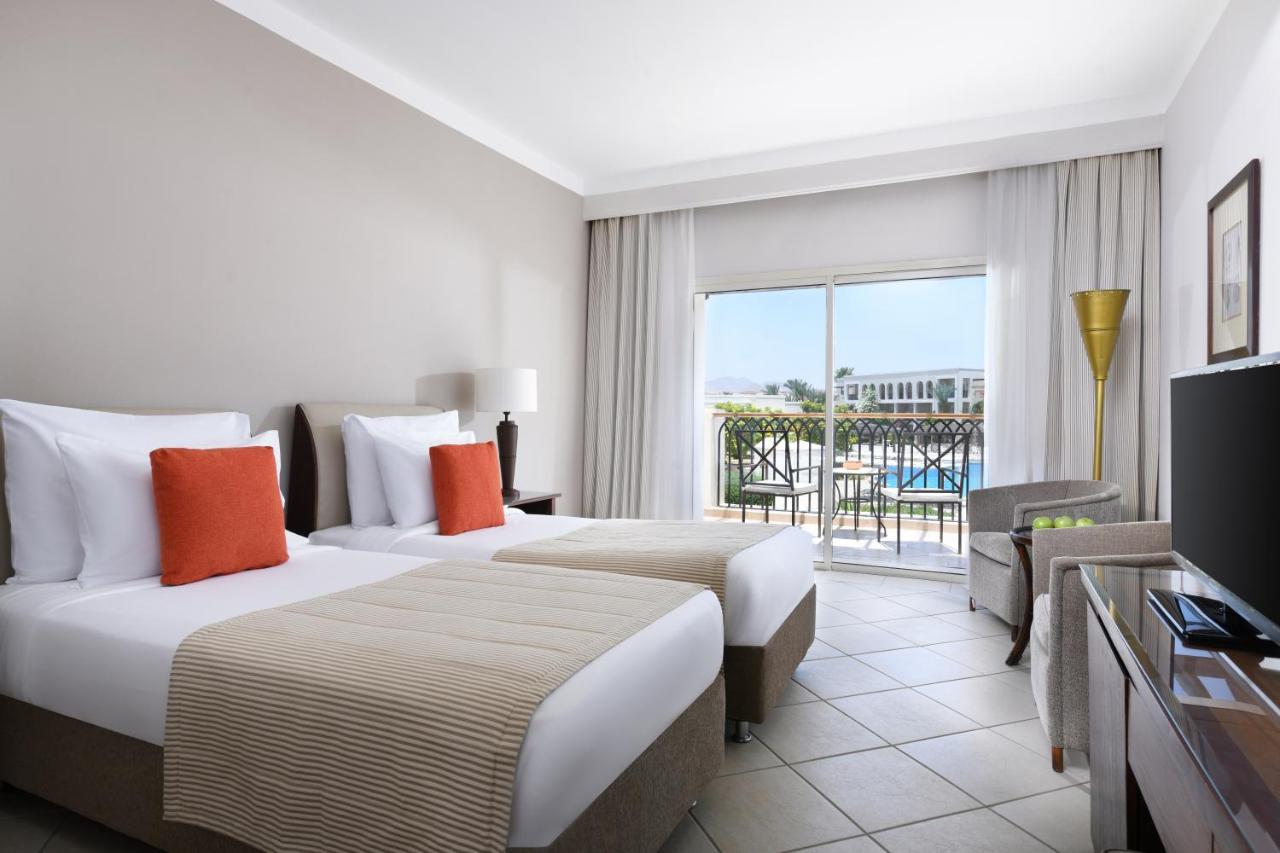 재즈 미라벨 리조트 샤름 엘 셰이크 외부 사진 A room at the Hilton Sharm El Sheikh