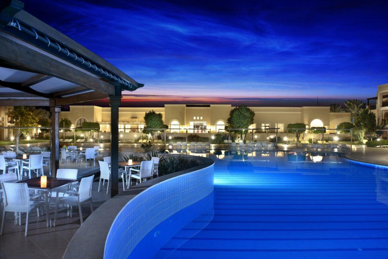 재즈 미라벨 리조트 샤름 엘 셰이크 외부 사진 The pool at the Westin