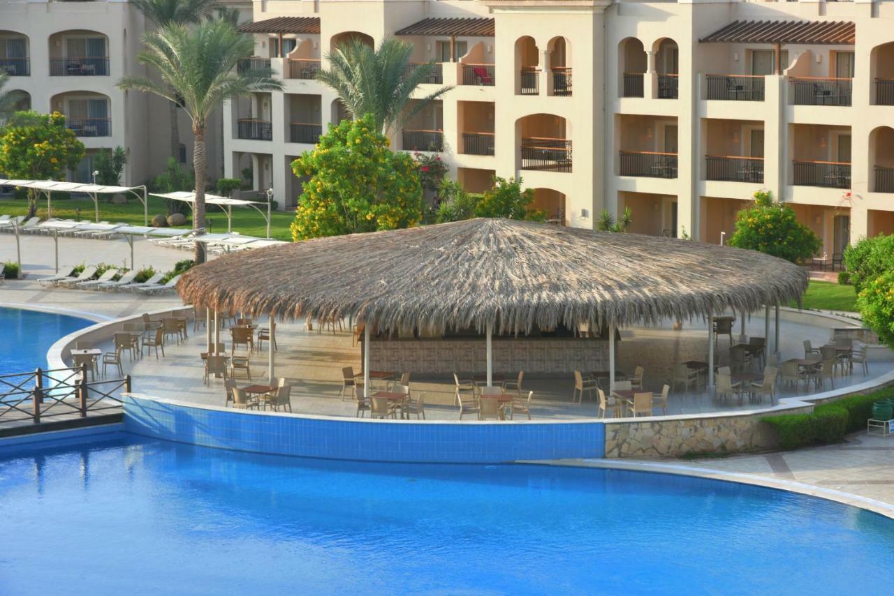 재즈 미라벨 리조트 샤름 엘 셰이크 외부 사진 The swimming pool at the Hilton Sharm El Sheikh